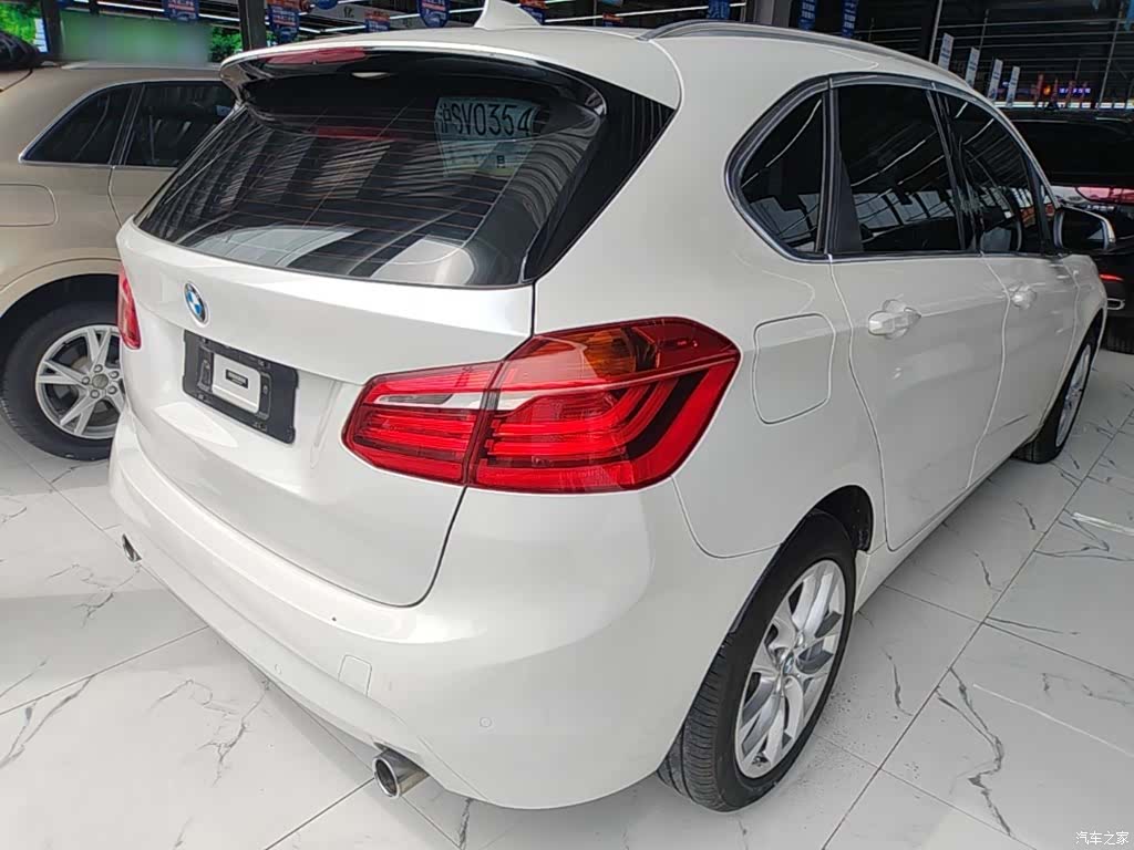 BMW 2 Series, 2018 все фото
