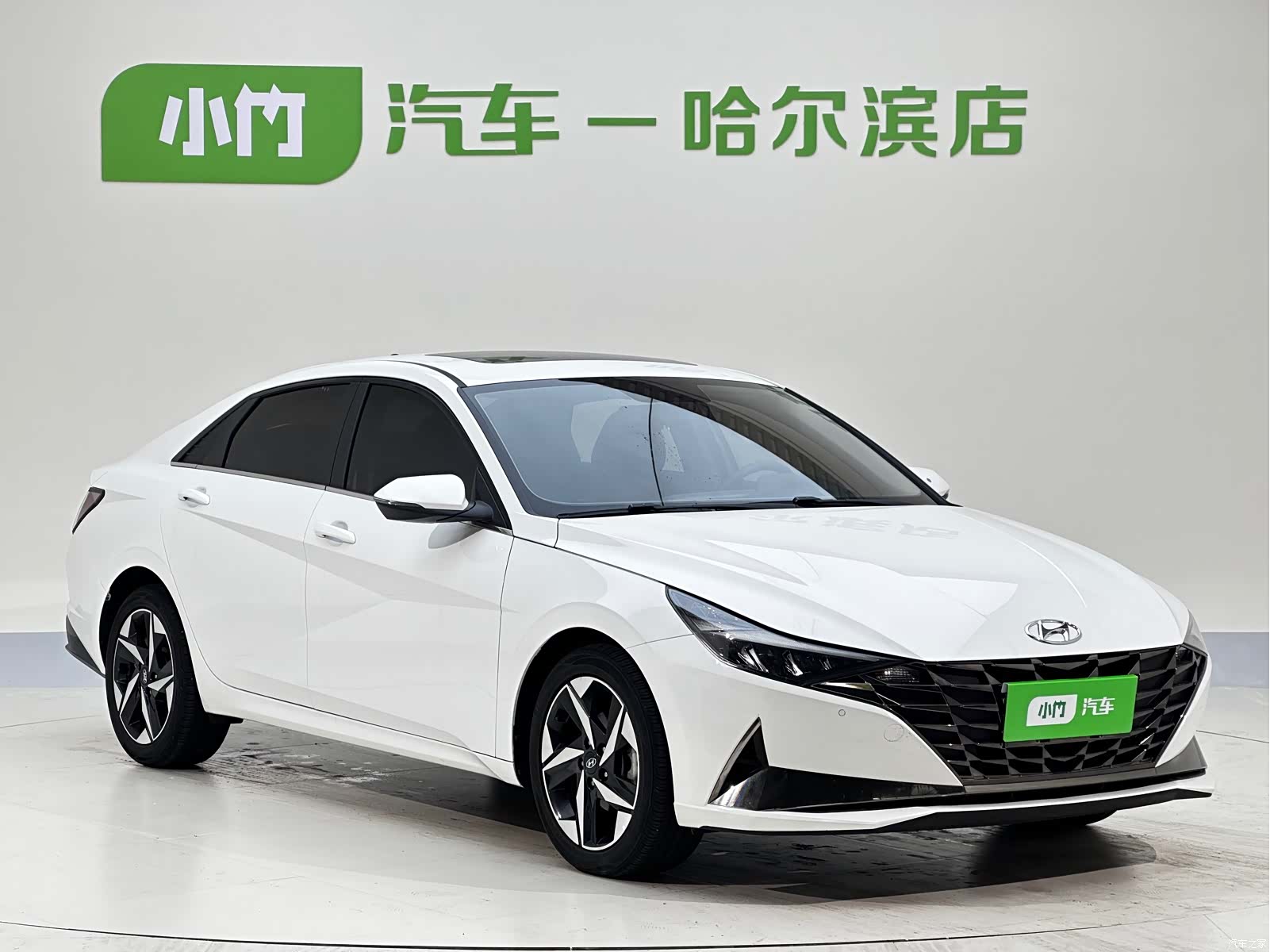 Hyundai Elantra, 2022 3