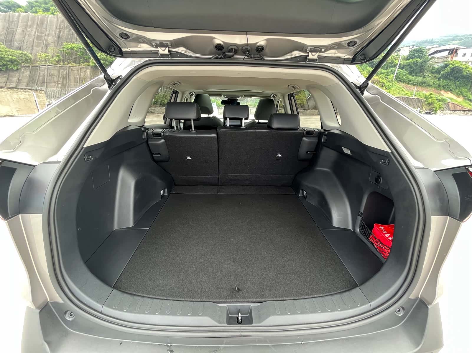 Toyota RAV4, 2021 все фото