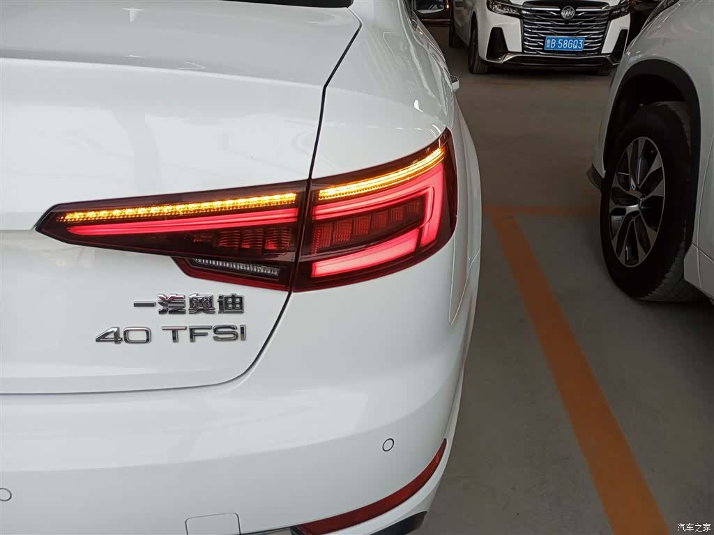 Audi A4L, 2019 24