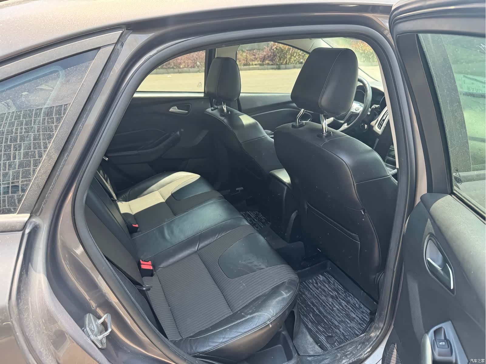 Ford Focus, 2013 10