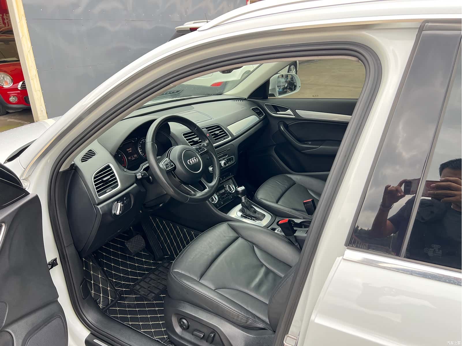 Audi Q3, 2015 9