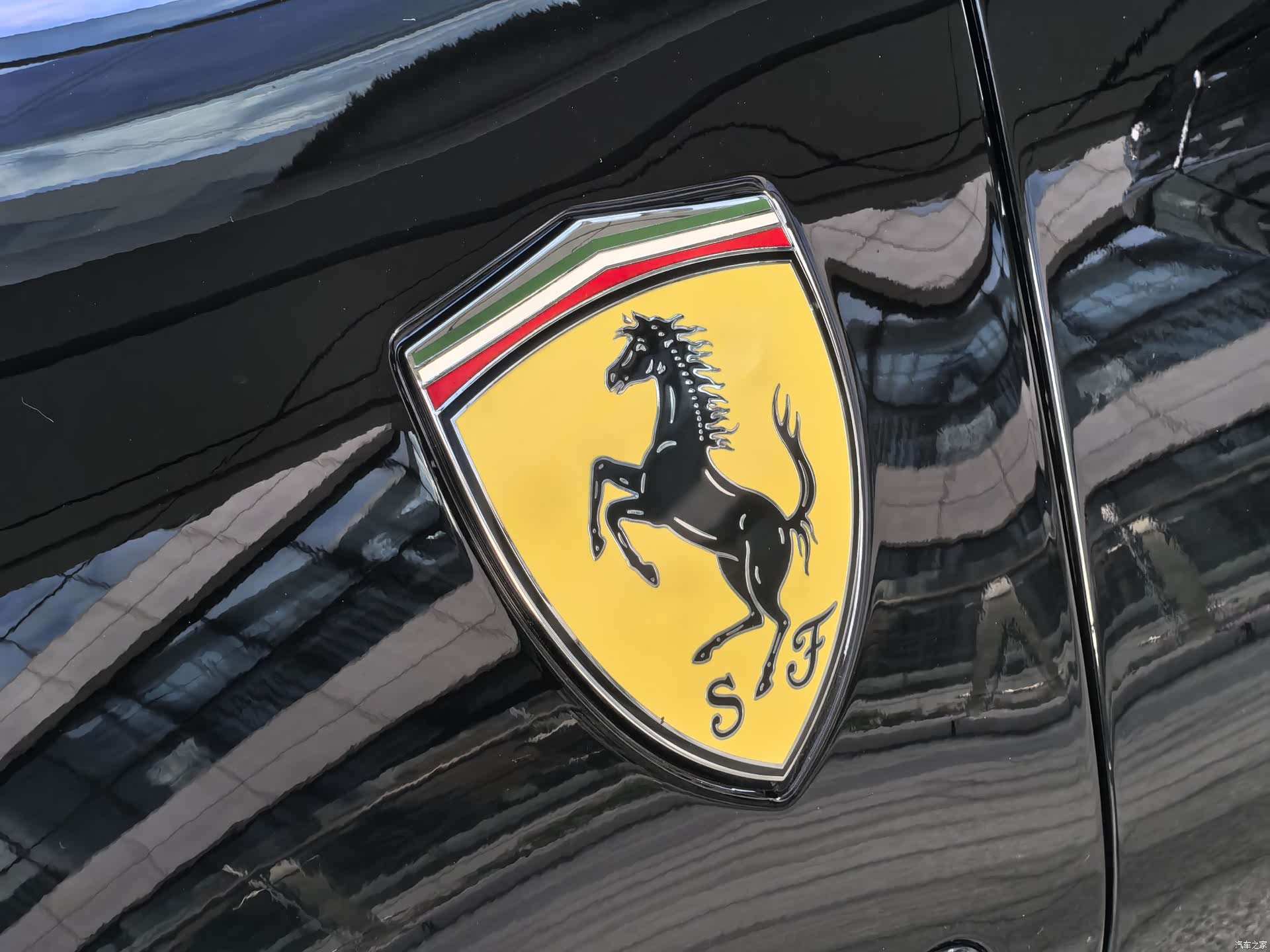 Ferrari F8, 2022 16