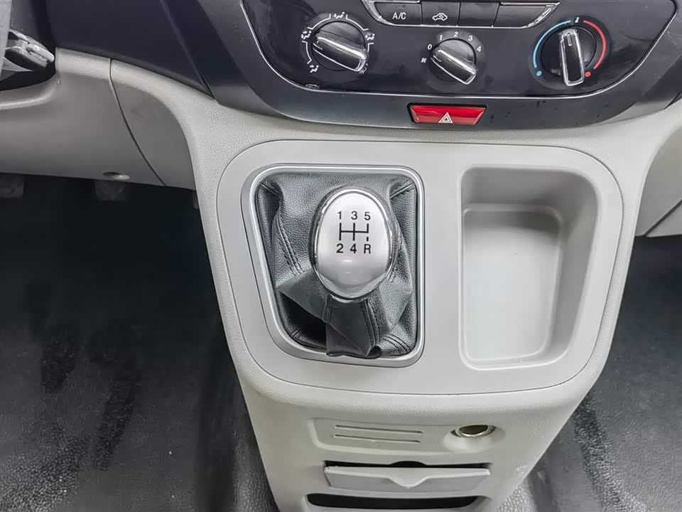 JAC Refine Ruifeng M3