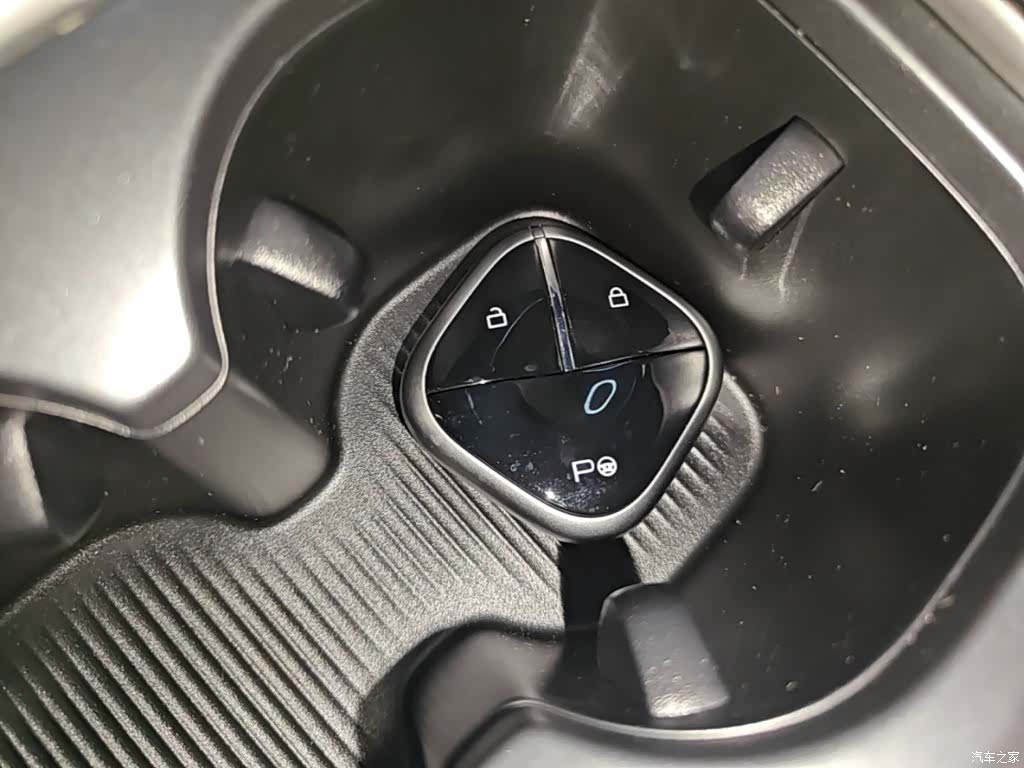 Wuling Starlight, 2025 9