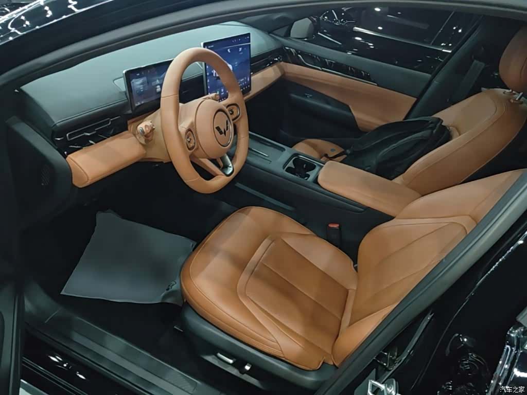 Wuling Starlight, 2025 15