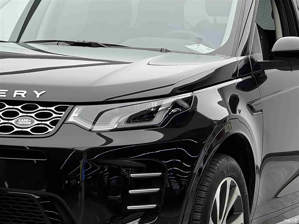 Land Rover Discovery, 2024 3
