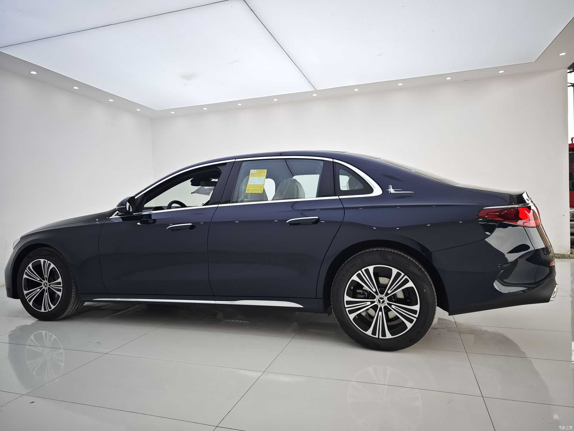 Mercedes-Benz E-Class, 2026 22