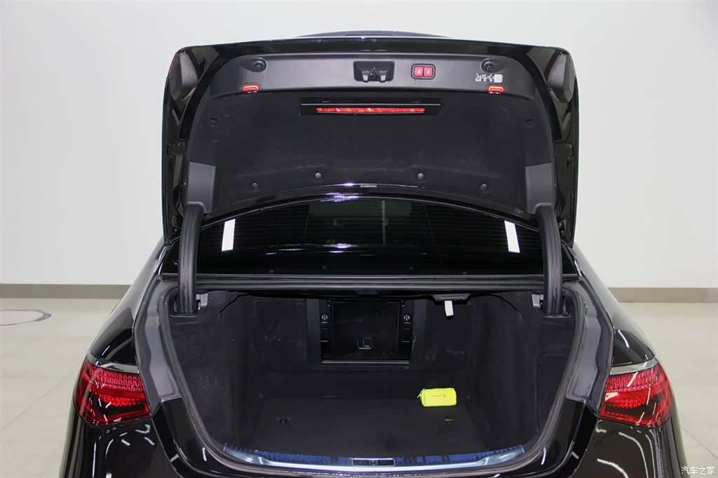 Maybach S-Class, 2024 36