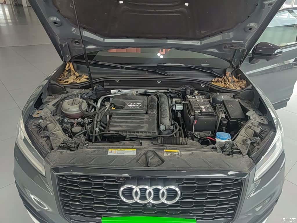 Audi Q2L, 2019 20