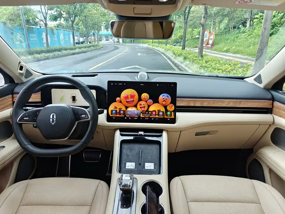 HarmonyOS Ask the world M5