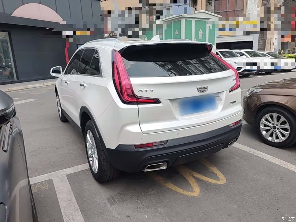 Cadillac XT4, 2021 все фото