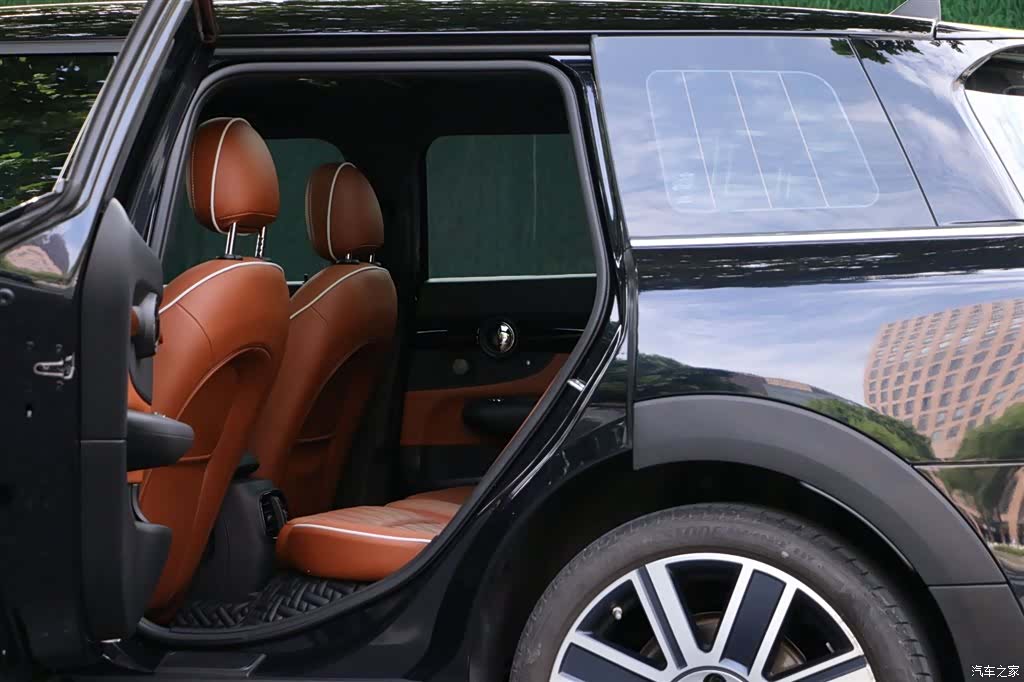 Mini Clubman, 2021 32