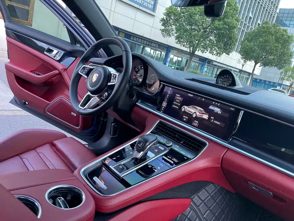 Porsche Panamera