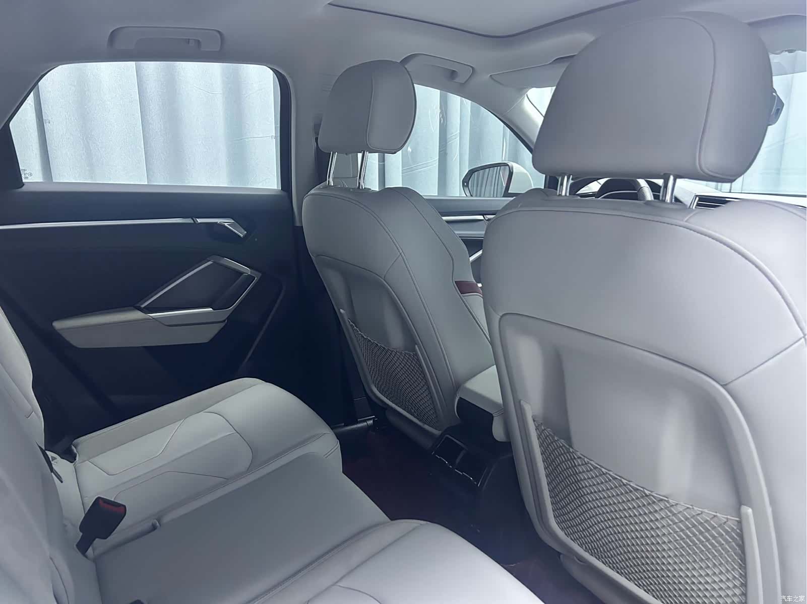 Audi Q3, 2022 15