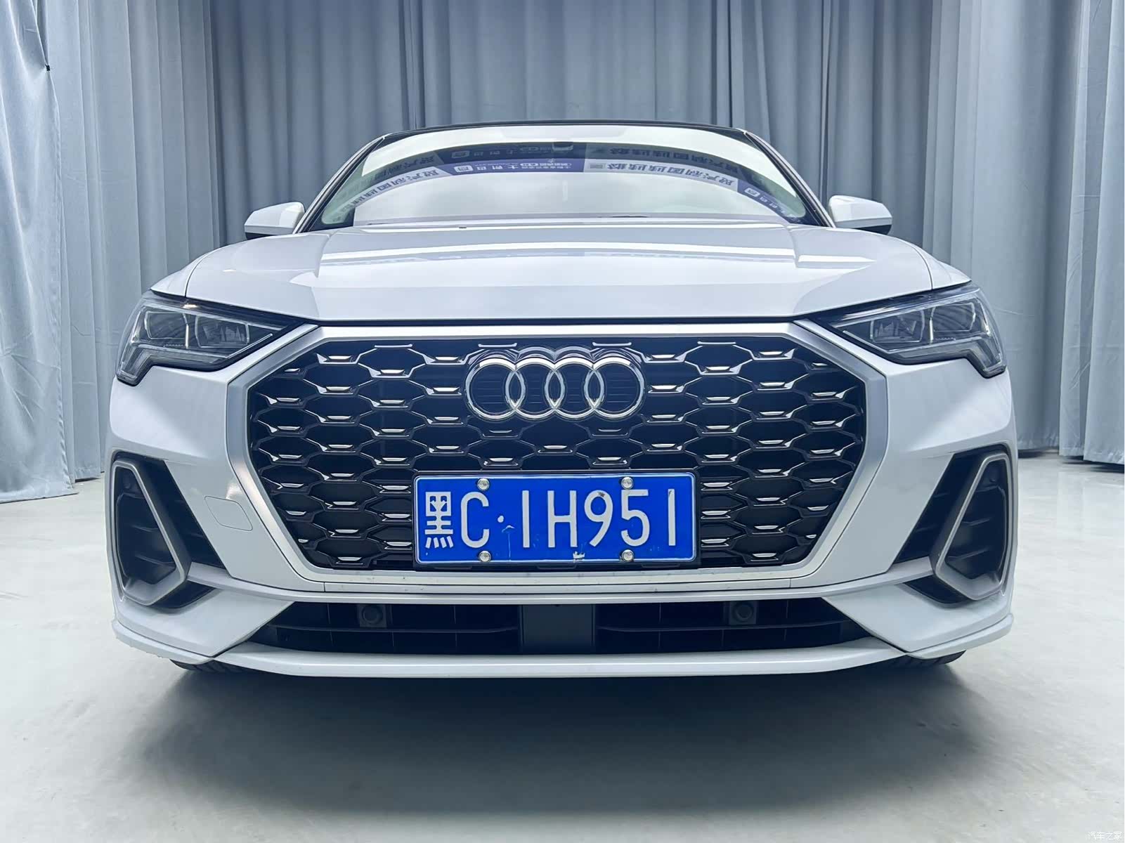 Audi Q3, 2022 2