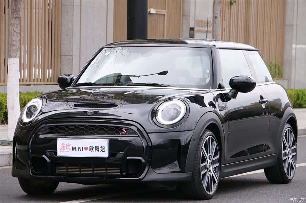 Mini Cooper, 2022 1