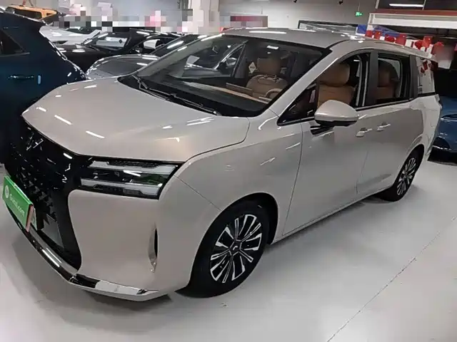 Wuling Starlight 730 EV 2025 — купить из Китая под заказ