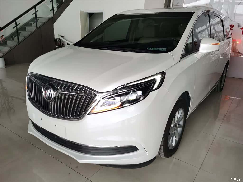 Buick GL8, 2018 2