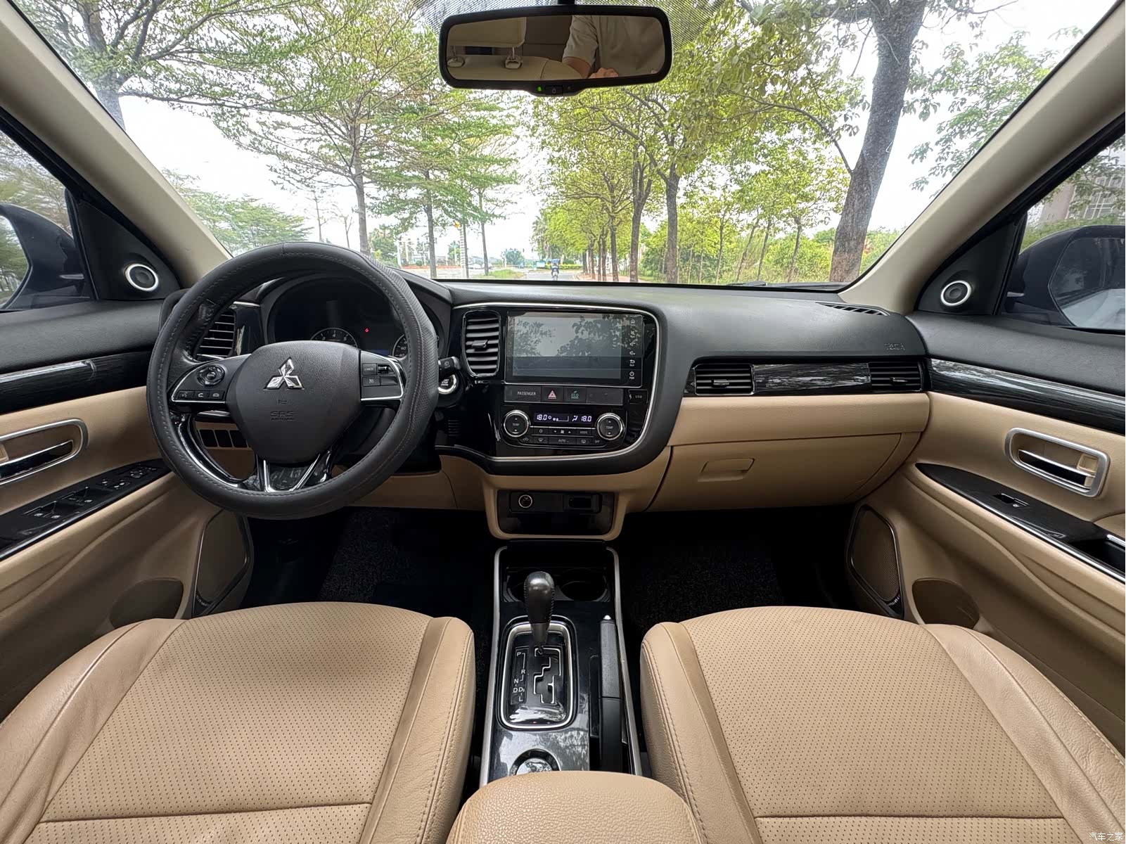 Mitsubishi Outlander, 2017 10