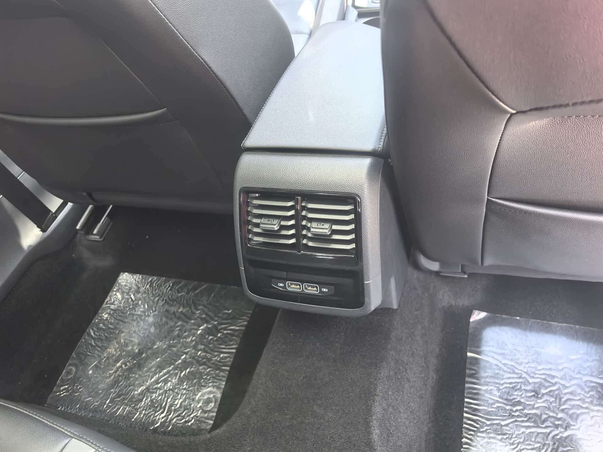 Volkswagen Sagitar, 2021 12