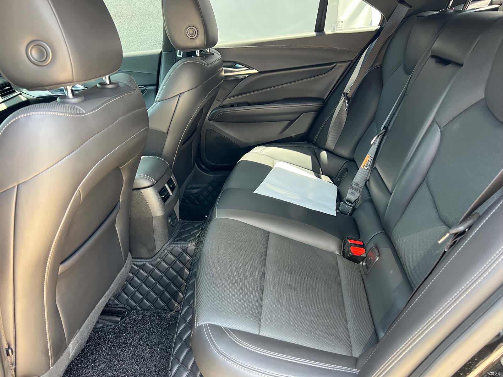Cadillac CT4, 2021 15