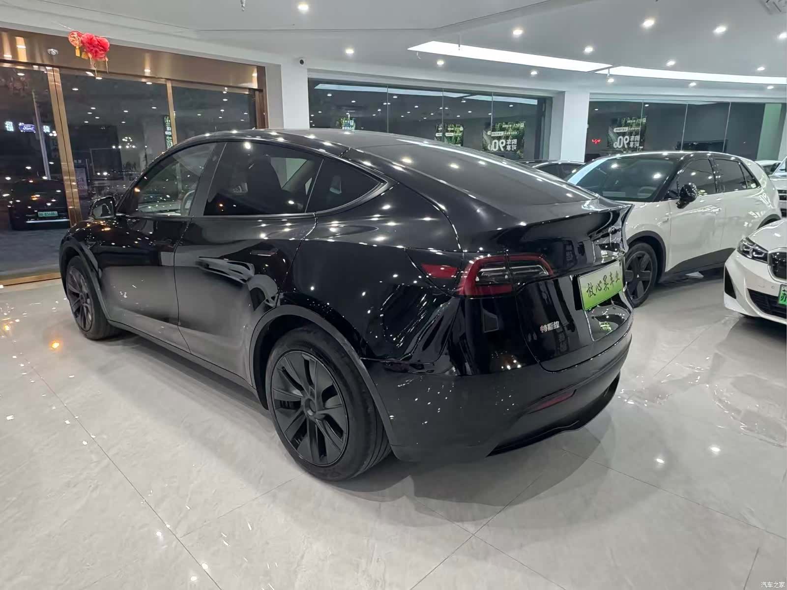 Tesla Model Y, 2023 7