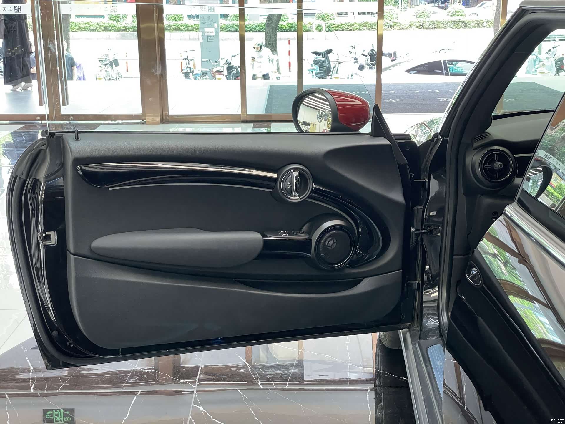 Mini Cooper, 2022 все фото