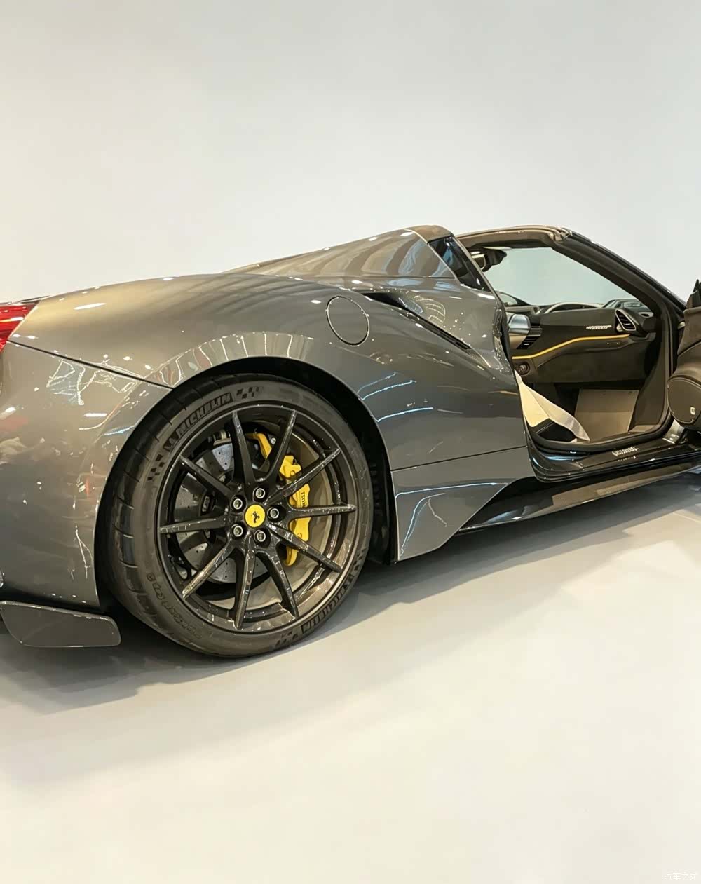 Ferrari 488, 2019 10