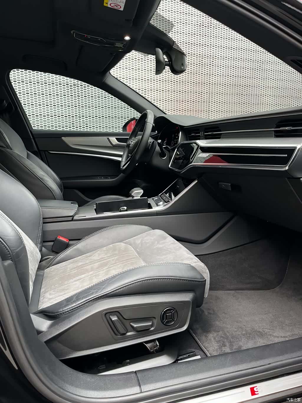 Audi A6L, 2022 15