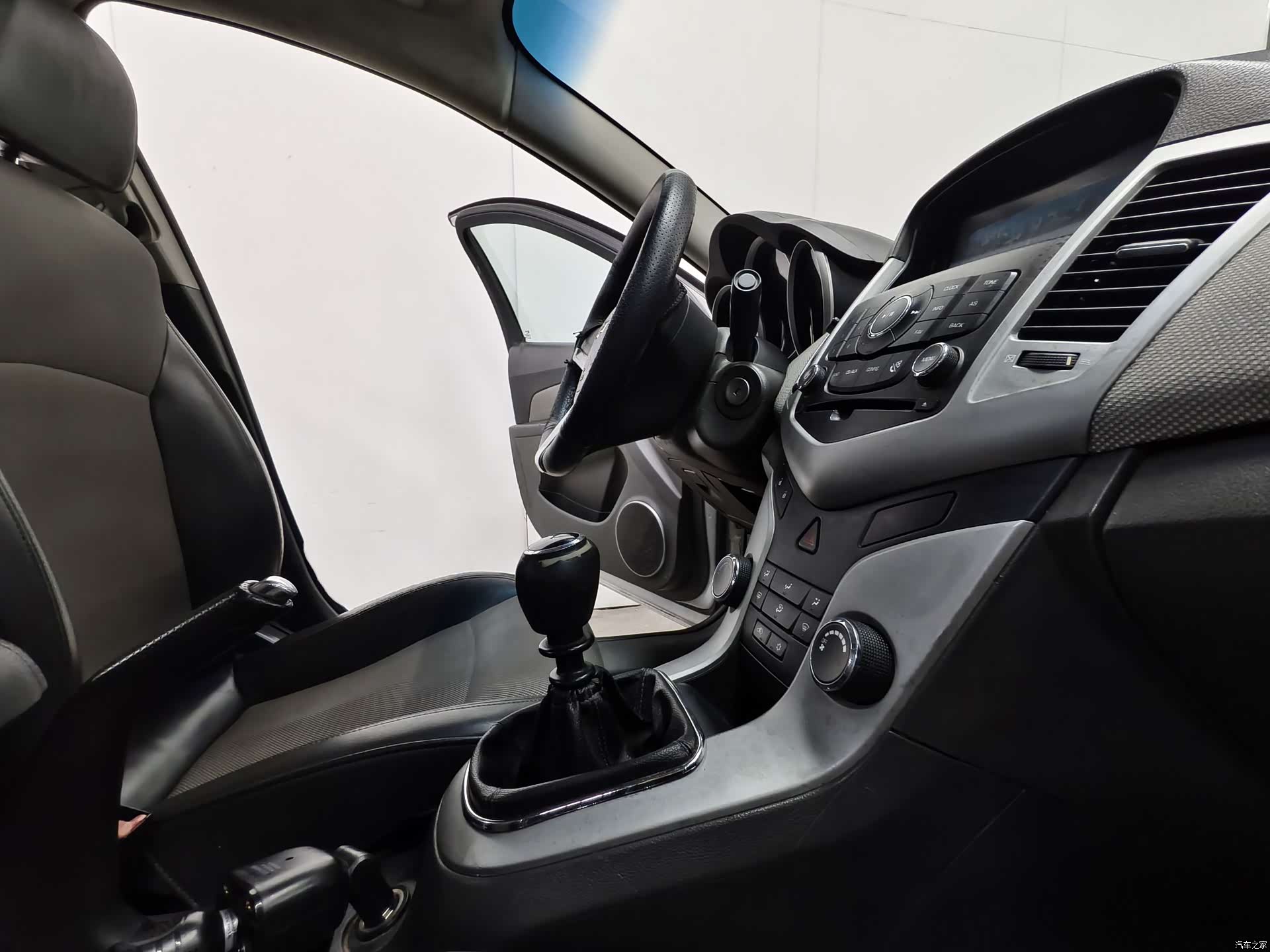 Chevrolet SE, 2012 15