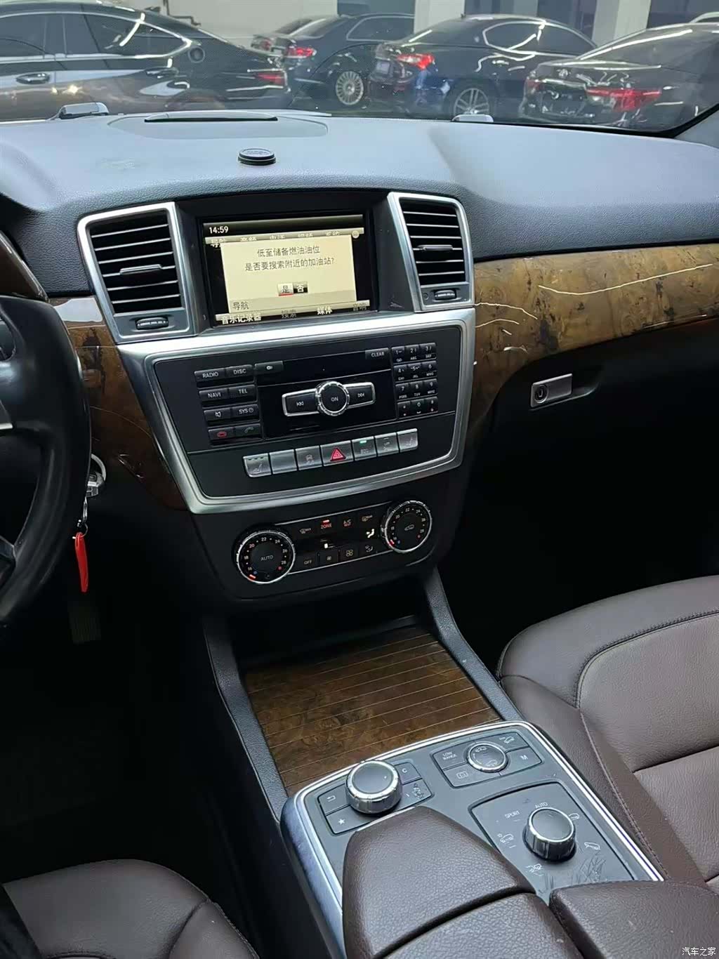 Mercedes-Benz M-Class, 2015 14