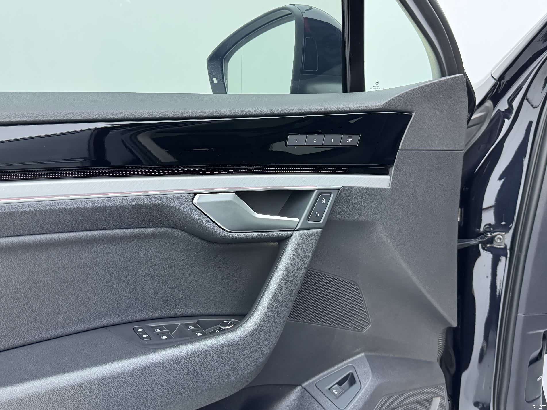 Volkswagen Touareg, 2022 14