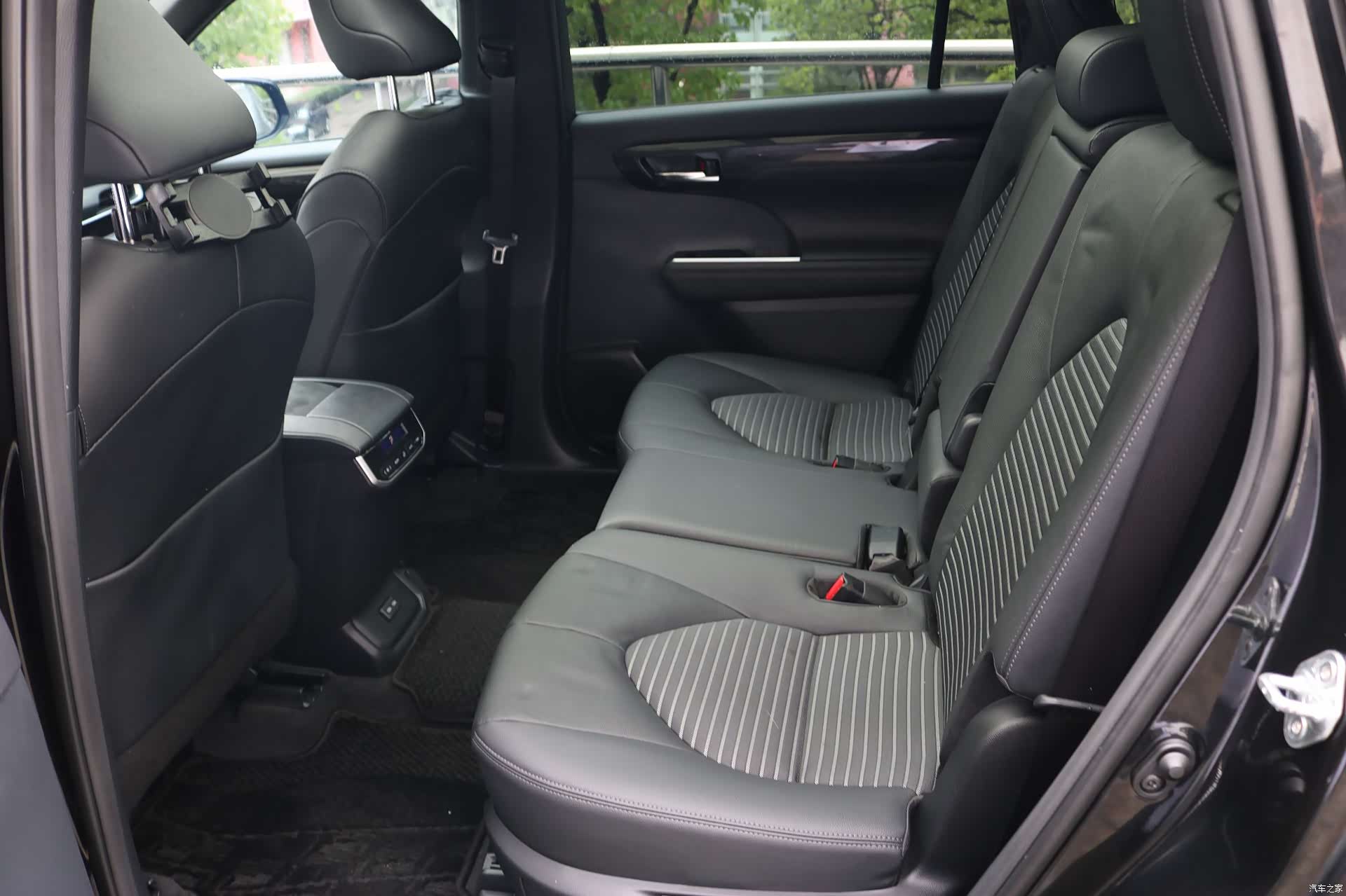 Toyota Crown, 2023 9