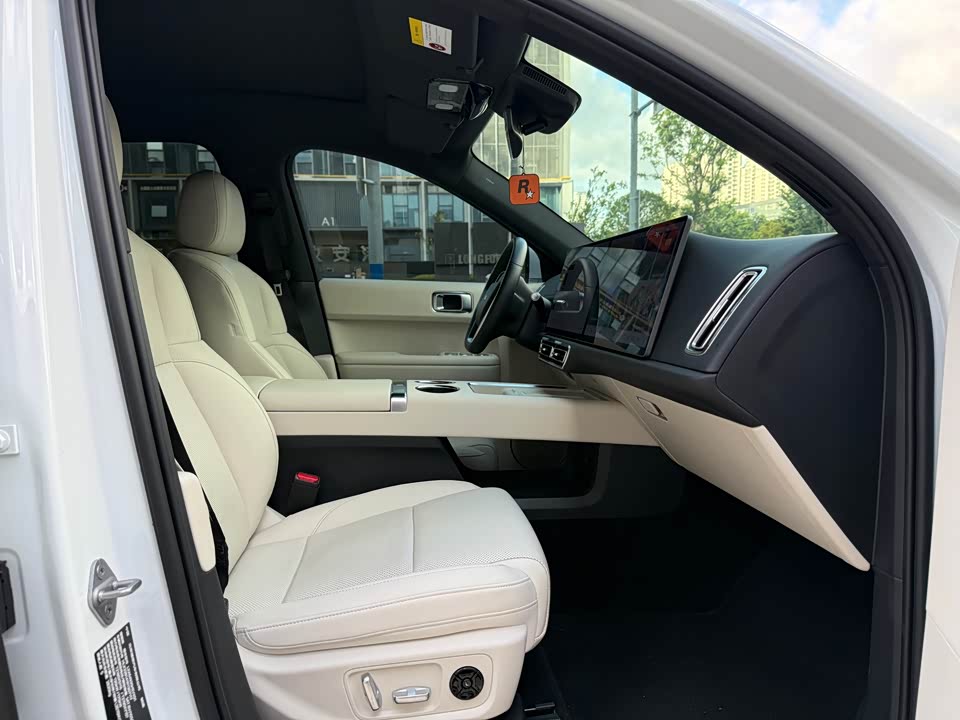 Li Auto Ideal L6