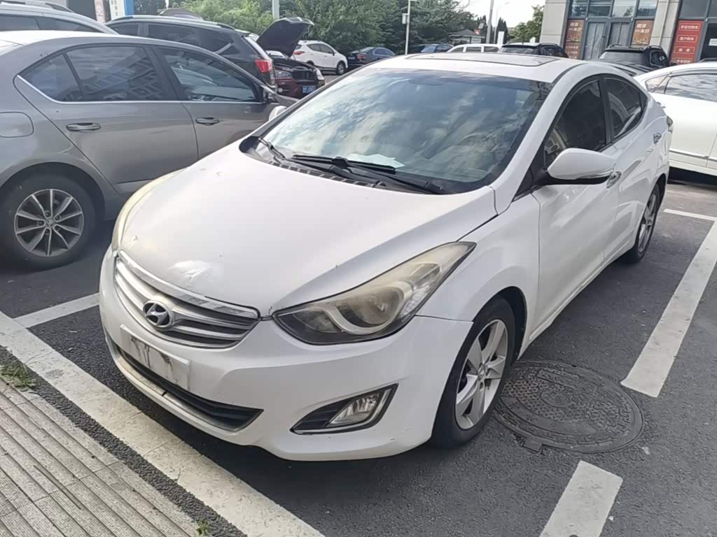 Hyundai Elantra