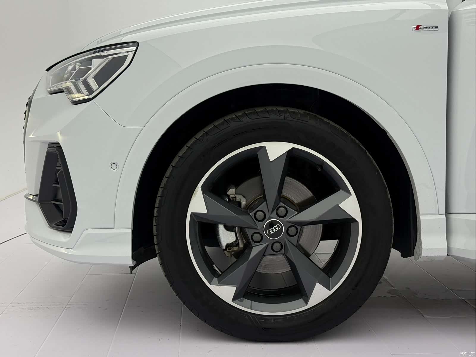 Audi Q3, 2022 23