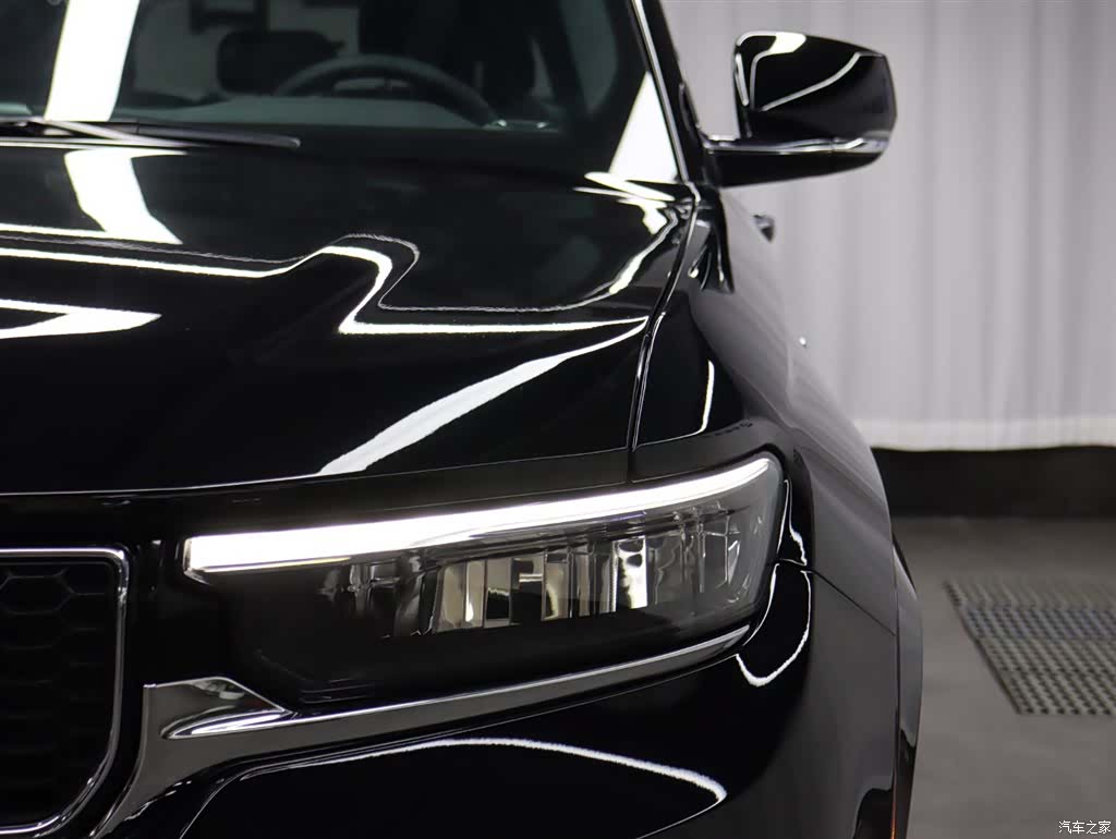Jeep Grand Cherokee, 2025 28