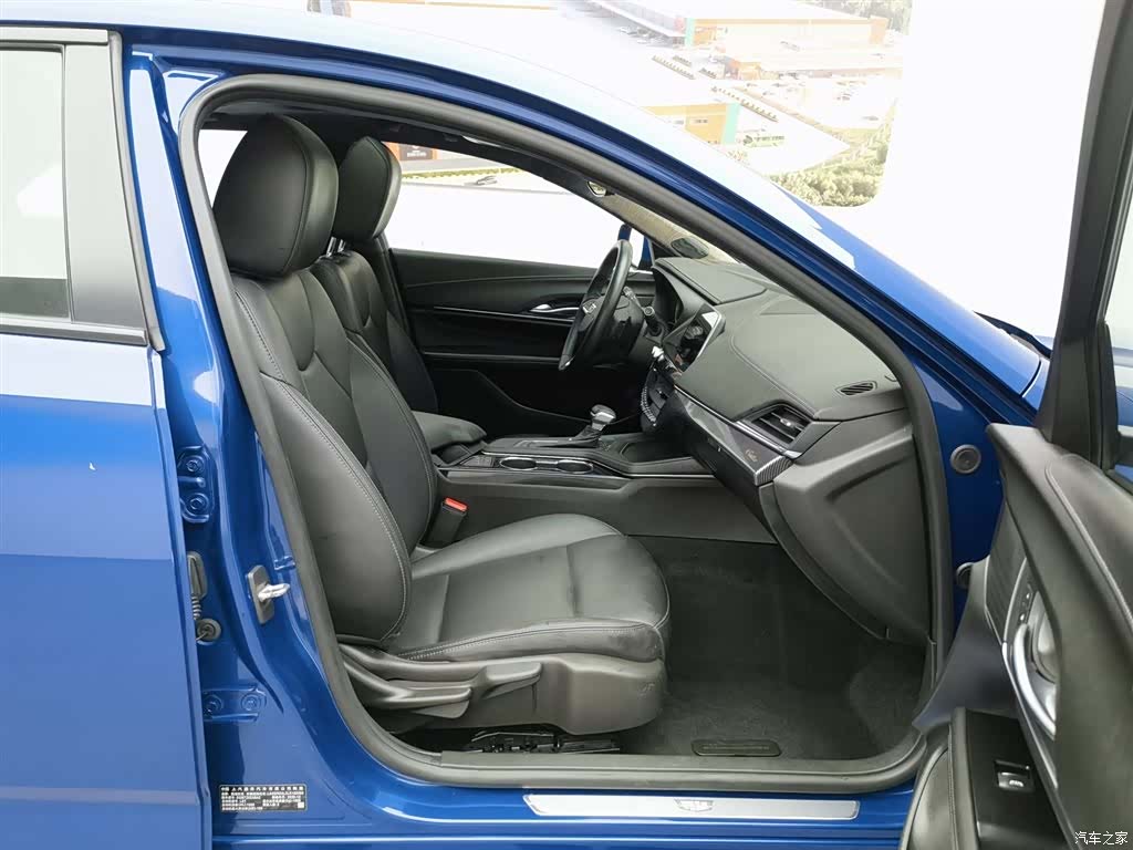 Cadillac CT4, 2021 23