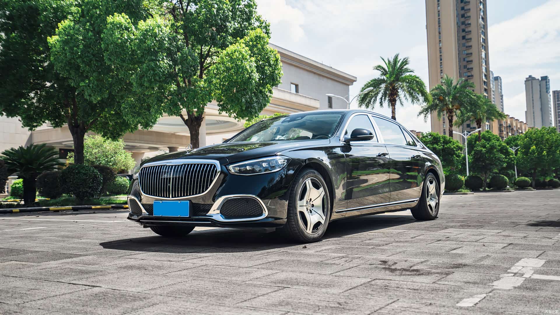 Maybach S-Class, 2024 1