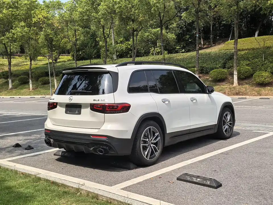 Mercedes-Benz GLB AMG