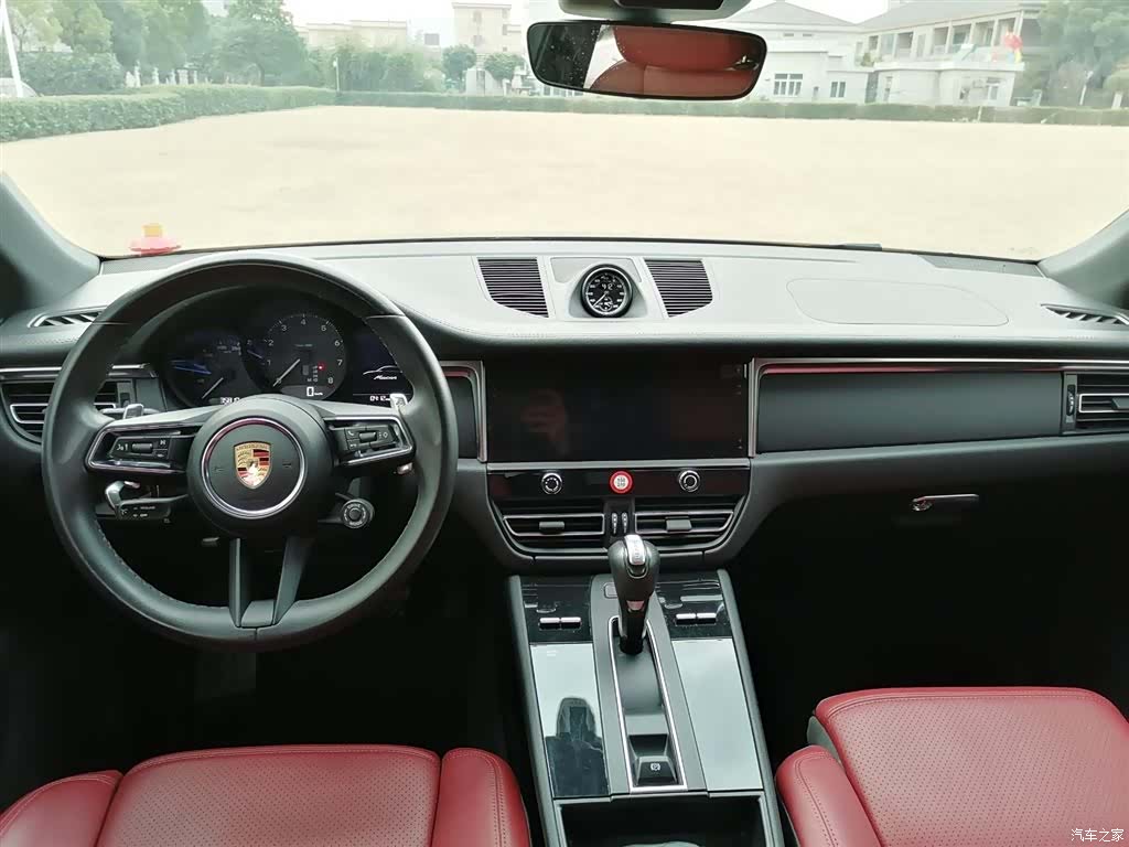 Porsche Macan, 2023 12