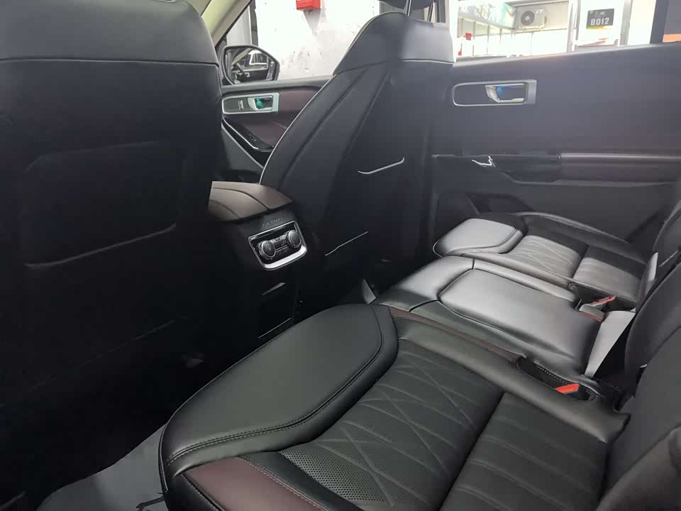 Ford Explorer Ford Explorer