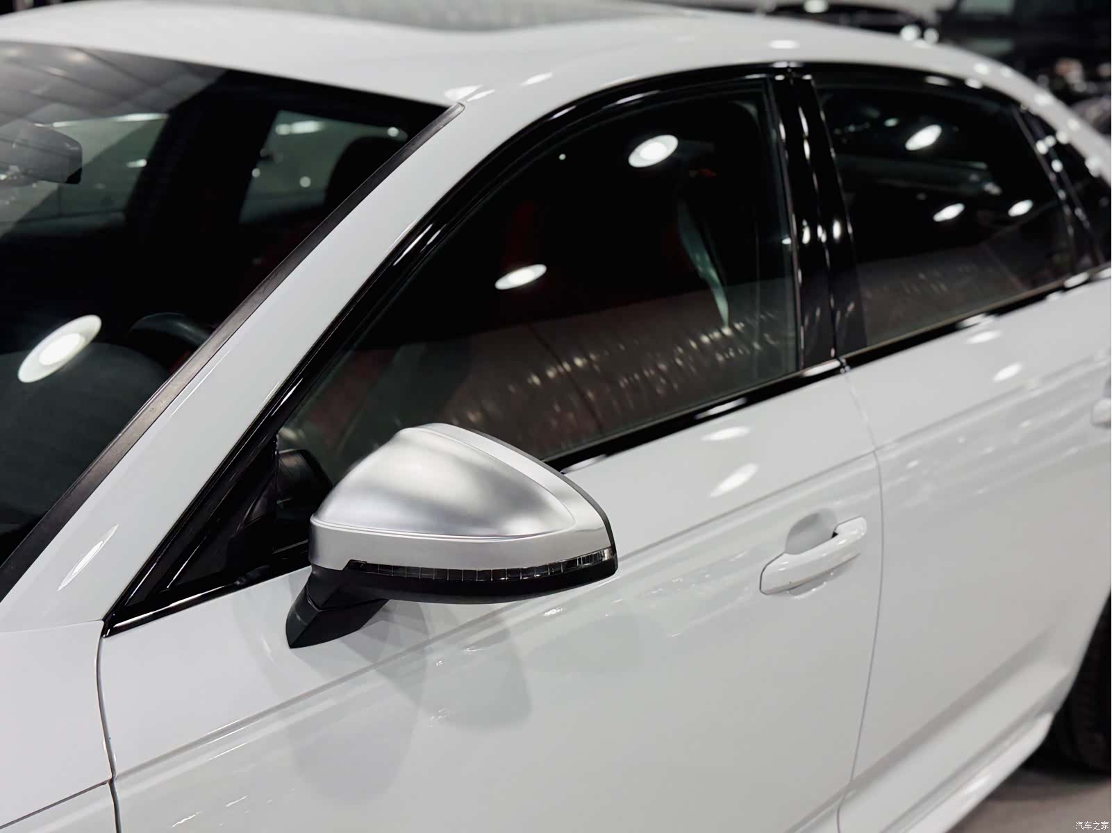 Audi S4, 2019 3