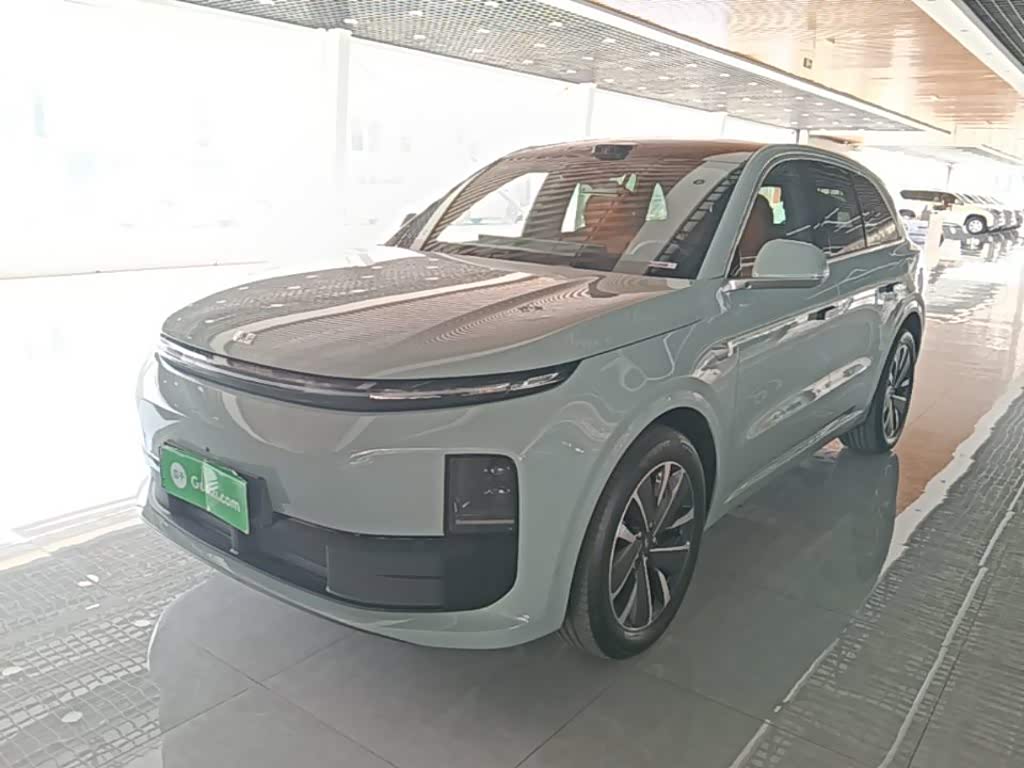 Li Auto L6