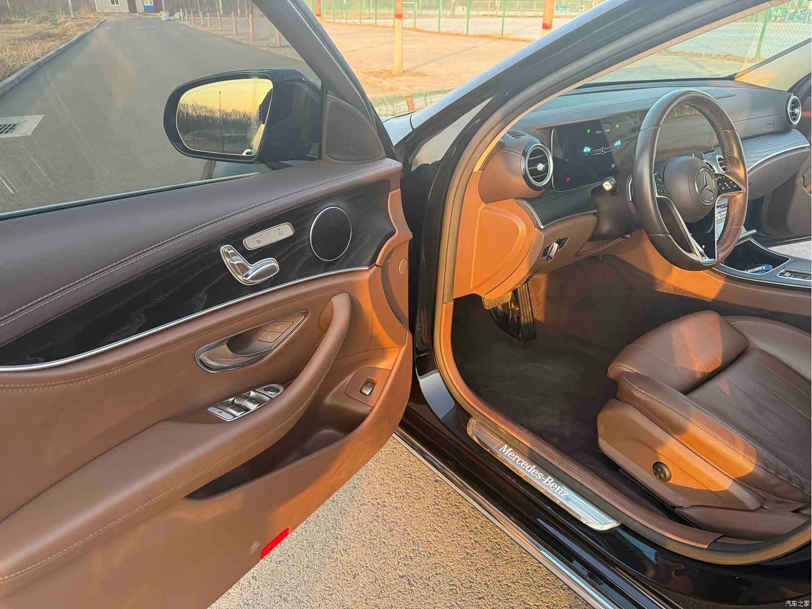 Mercedes-Benz E-Class, 2022 11