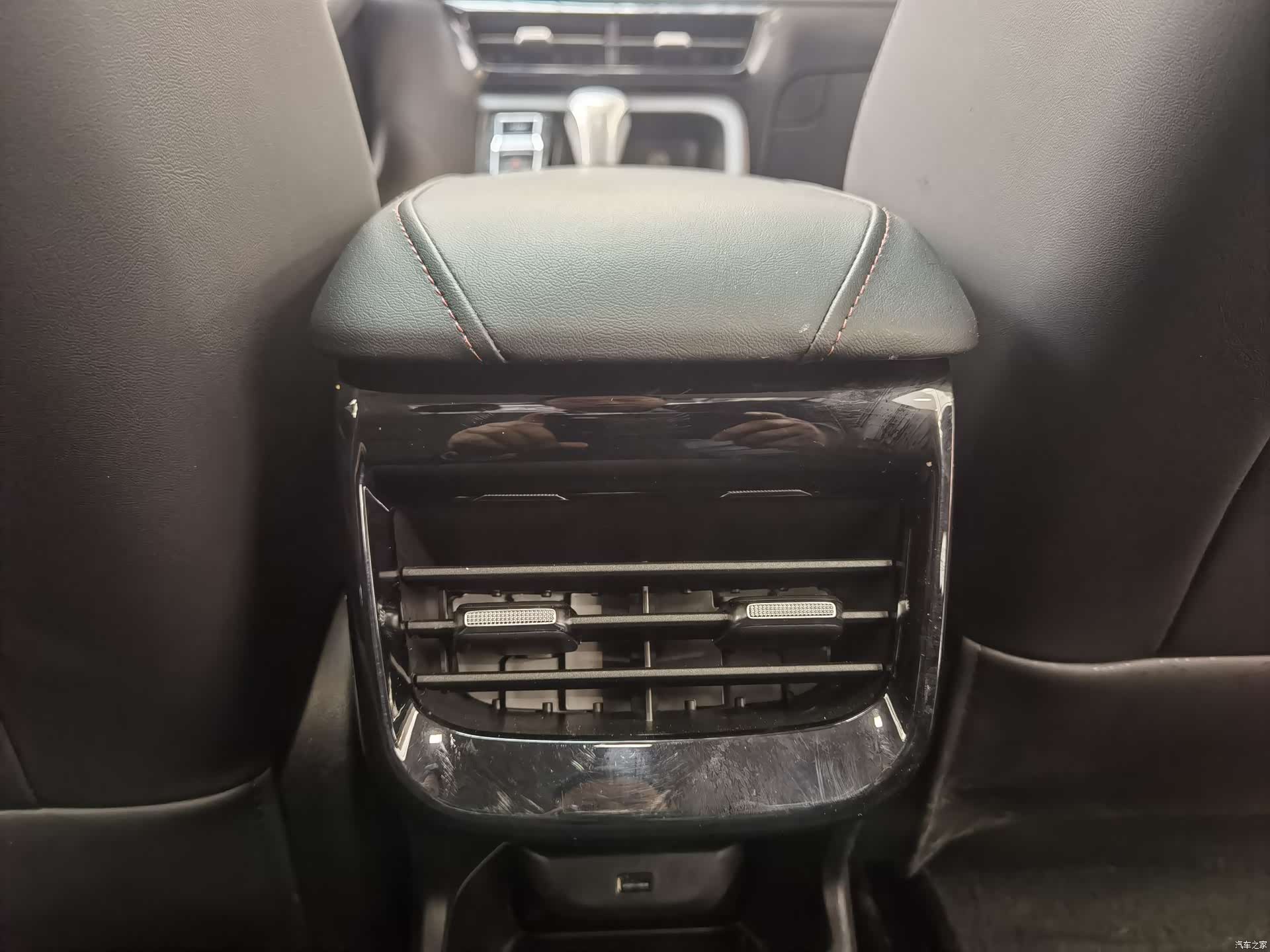 Roewe i5, 2025 13