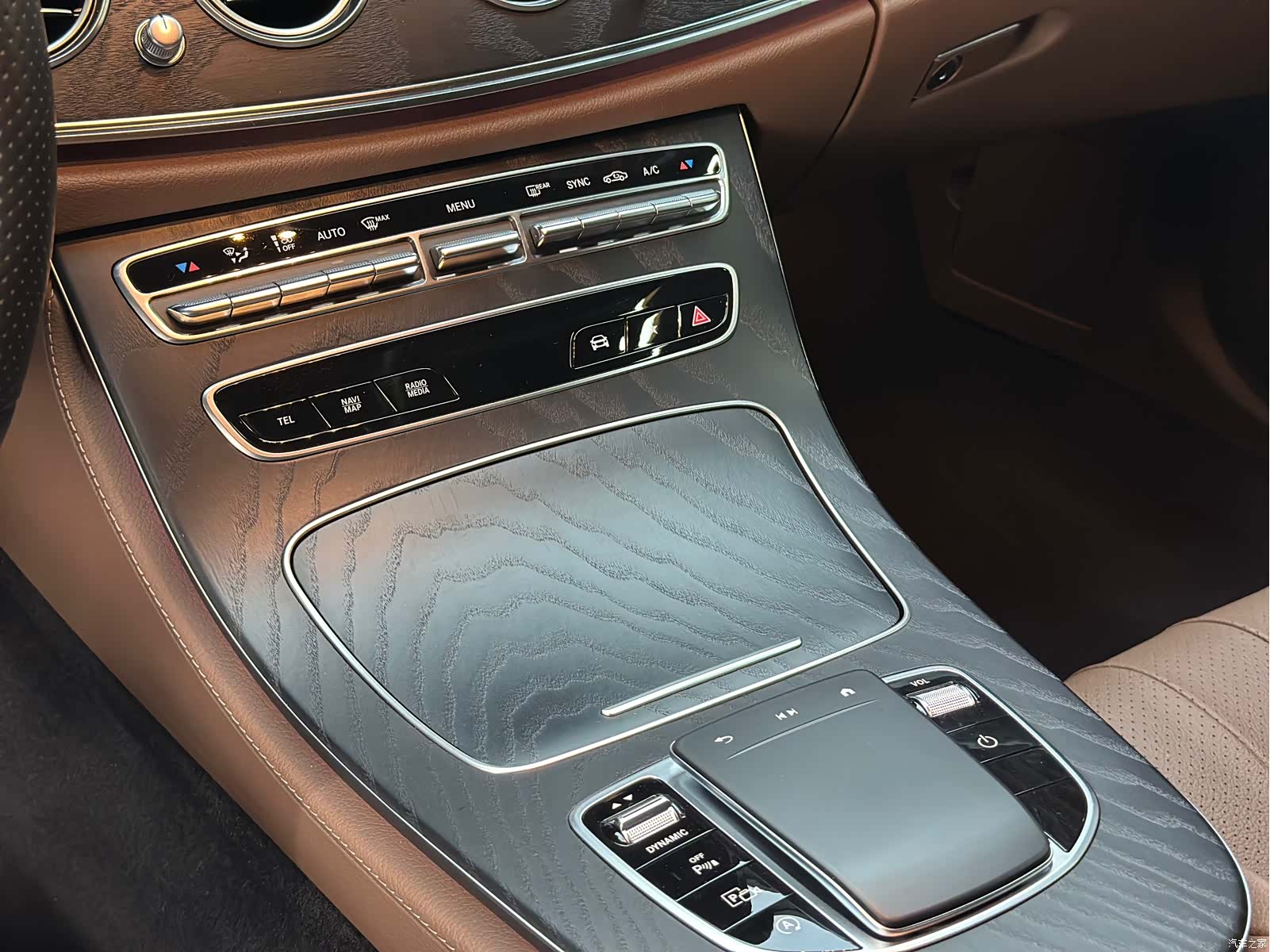 Mercedes-Benz E-Class, 2021 14