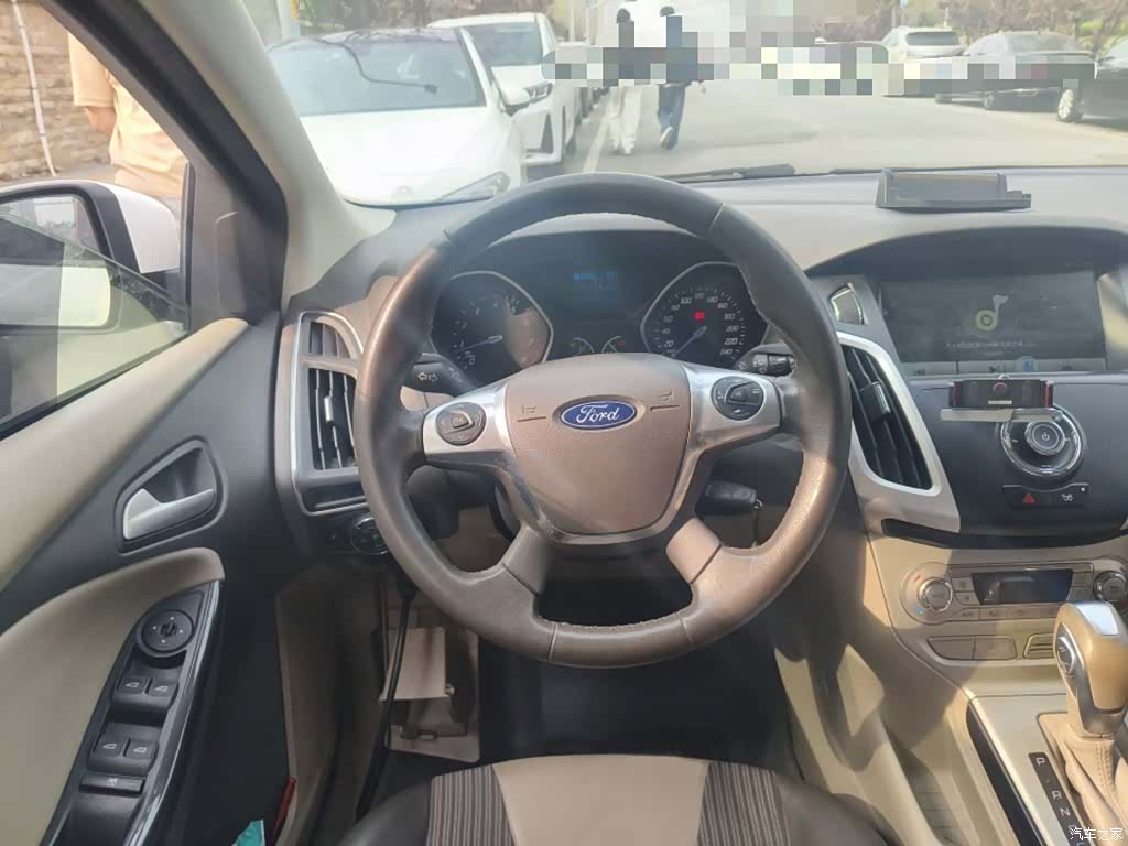 Ford Focus, 2014 3