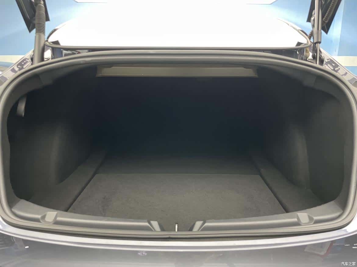 Tesla Model 3, 2022 24
